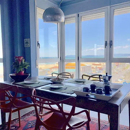 Casa Di Dora, Vista Panoramica Sul Mare * Viareggio